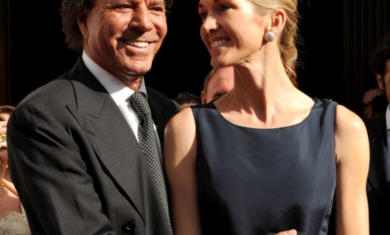 Julio Iglesias y Miranda Rijnsburger: 35 años de amor, casas separadas y vacaciones de verano en Marbella