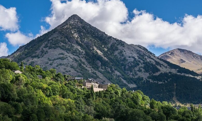 Горная деревня Серлер в Арагоне: идеальное место для осеннего отдыха