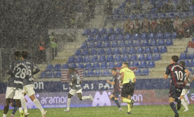 Гранада одержала первую победу в сезоне на выезде против Уэски