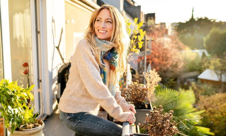 Autumn Fatigue and Menopause: How Spanish Women Can Overcome a Challenging Period