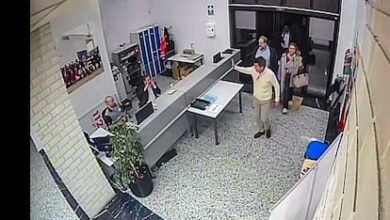 Π‘ΠΊΠ°Π½Π΄Π°Π» Π²ΠΎΠΊΡΡΠ³ ΠΎΡΠΊΠ°Π·Π° ΠΠ°Π·ΠΎΠ½Π° ΠΎΡ ΠΎΡ
ΡΠ°Π½Ρ Π²ΠΎ Π²ΡΠ΅ΠΌΡ ΡΡΠ°Π³Π΅Π΄ΠΈΠΈ Π² ΠΠ°Π»Π΅Π½ΡΠΈΠΈ RUSSPAIN.COM