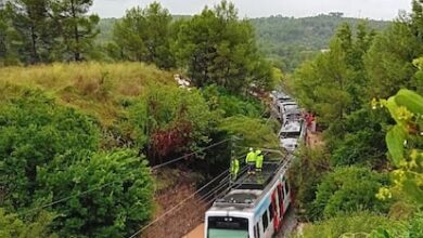 Ливни парализовали дороги и железные пути в Каталонии в воскресенье