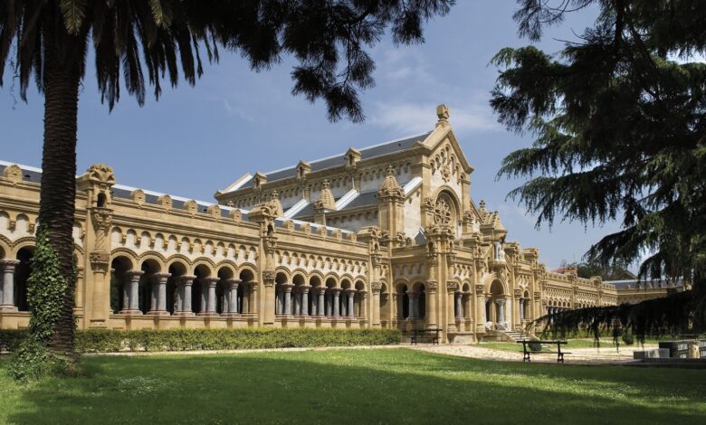 Architectural Gem of Bilbao: Vista Alegre Necropolis Now Open for Tours