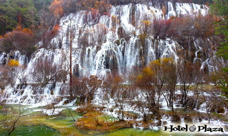 Source of the Cuervo River in Cuenca: A Natural Monument That Changes Every Season