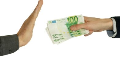 Сбережения испанских семей за год снизились почти на пятую часть