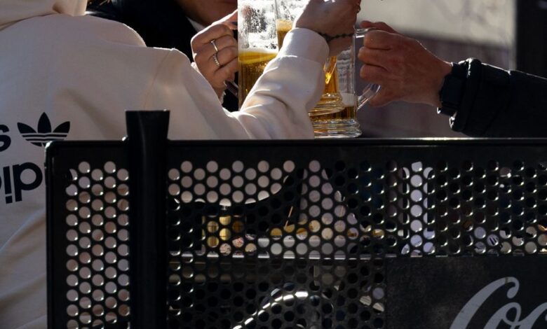 En España ampliaron la lista de lugares con prohibición de fumar y vapear