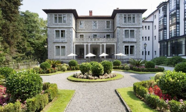 Palacio cántabro-hotel donde vacacionaron los monarcas: lujo accesible en el norte de España