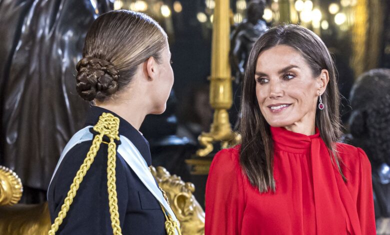 Veinte años de estilo de la reina Letizia en la principal celebración de España