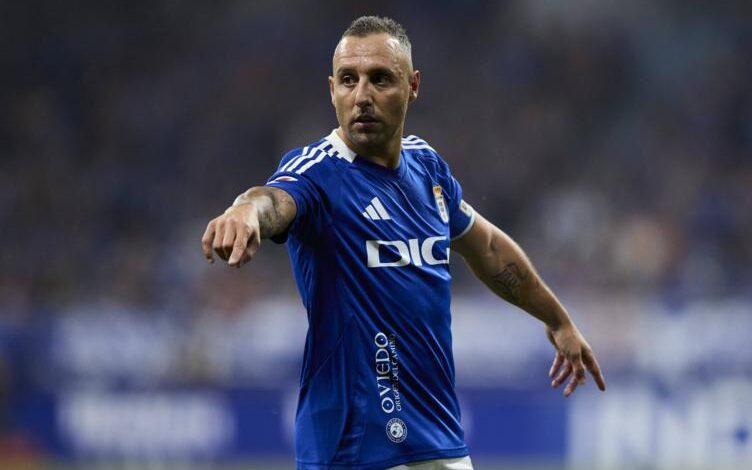 Санти Касорла выступил против обвинений после ухода Пауновича из Овьедо