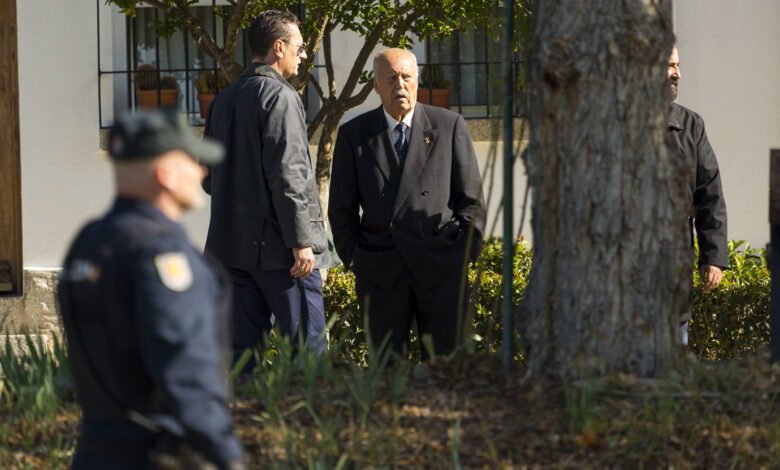 Антонио Техеро в критическом состоянии в Валенсии после получения последнего причастия