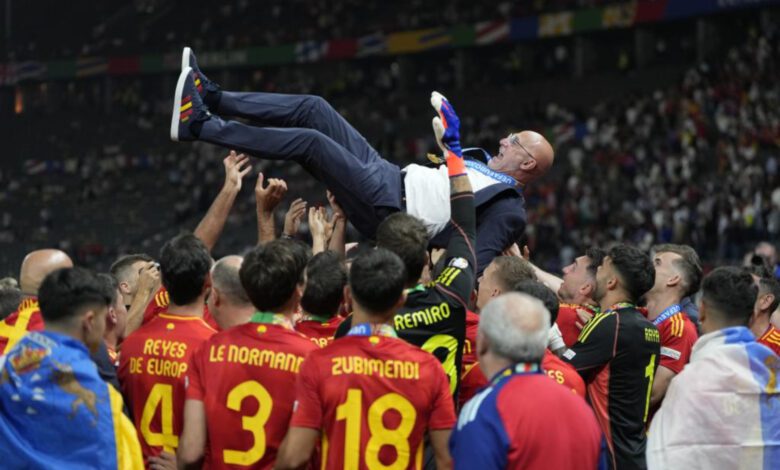 Луис де ла Фуэнте не входит в число самых высокооплачиваемых тренеров мира