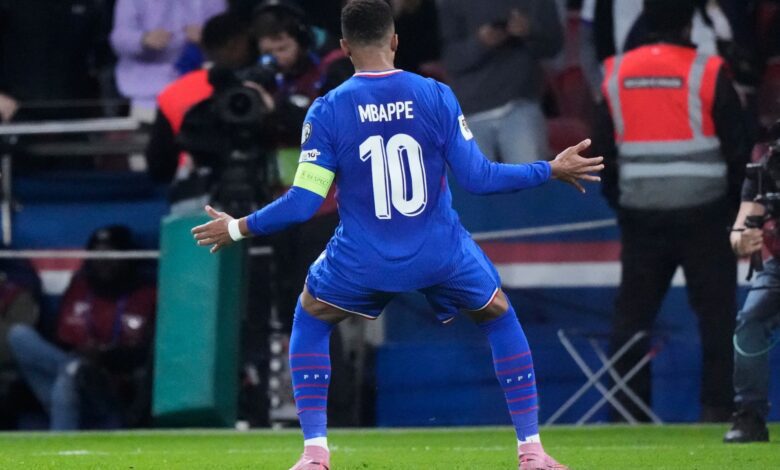 Килиан Мбаппе продолжает забивать за Францию и Реал несмотря на травму