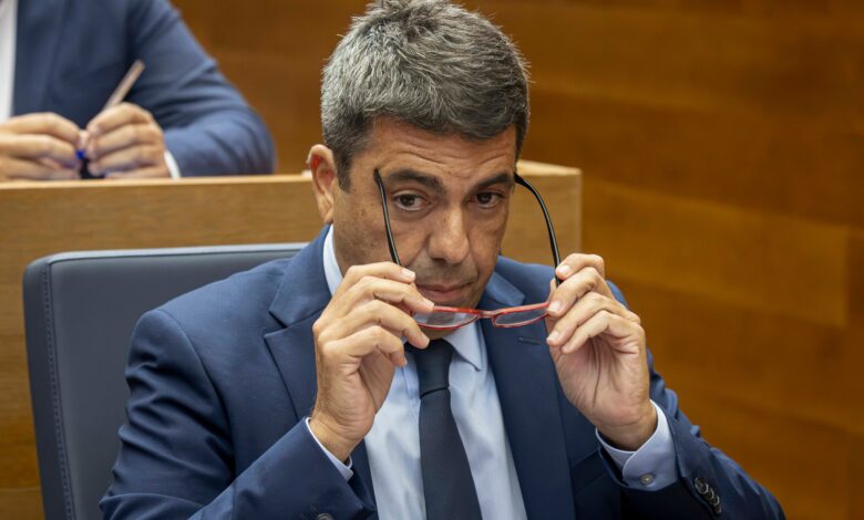 Карлос Мазон объяснил свое бездействие после наводнения обвинениями в травле