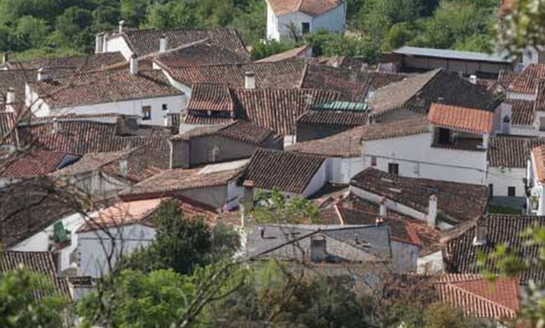 Линарес-де-ла-Сьерра – очаровательная деревня в Уэльве для идеального осеннего уикенда