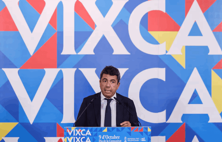 Las autoridades de Valencia eligieron una versión no convencional del idioma para la celebración del 9 d’Octubre