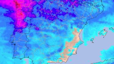 Испанию накрывает новая атлантическая буря с проливными дождями и грозами