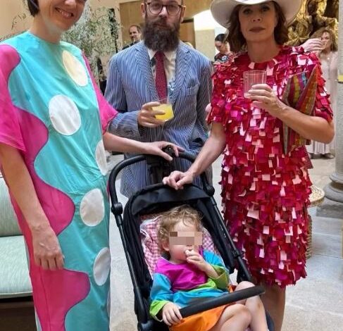 Агата Руис де ла Прада впервые вышла в свет со своей внучкой Девой