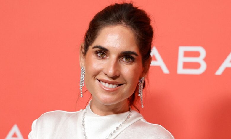 Лурдес Монтес в Мадриде показала идеальный образ с платьем и бриллиантами