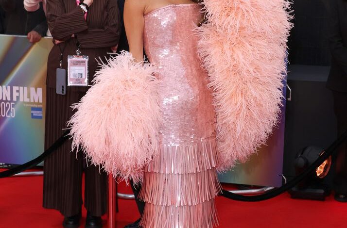 Секретный образ Амаль Клуни: второй наряд для вечеринки после премьеры в Лондоне