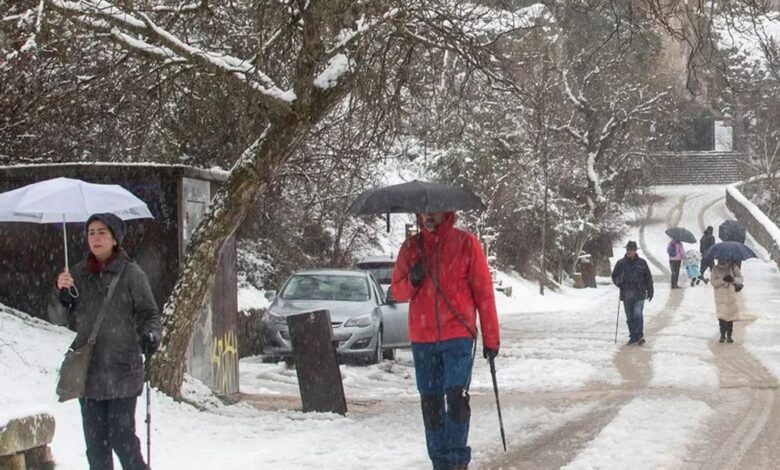 El norte de España bajo el azote de un frente ártico: nieve y brusco descenso de temperaturas en las ciudades