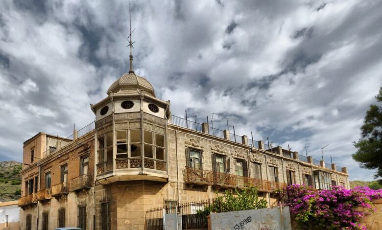 A Literary Route Through Murcia: Tracing the Steps of Juan Ramón Lucas’ Novel