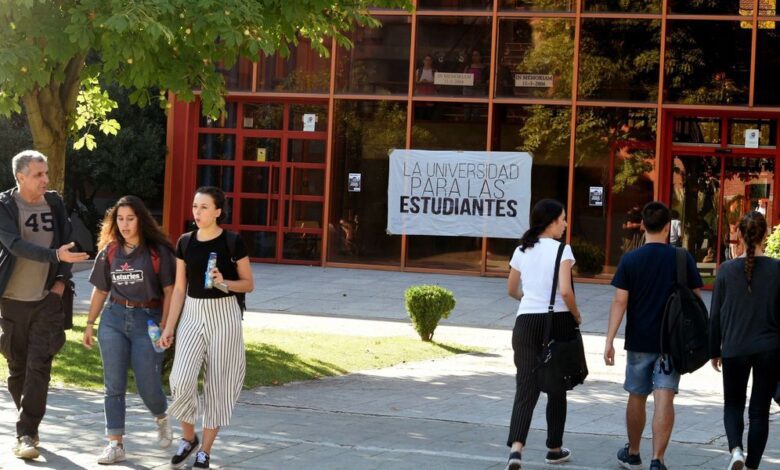Mass Protests Loom in Madrid’s Universities Over Funding Disputes