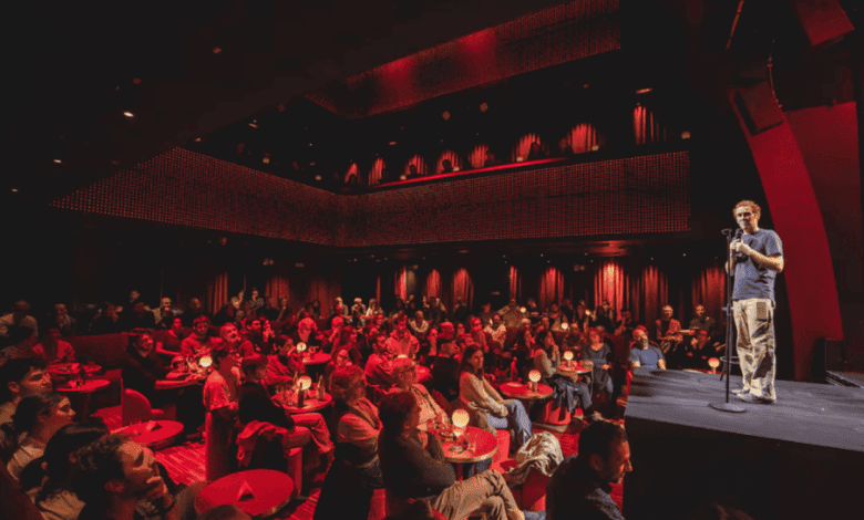 Barcelona da la bienvenida al fin de semana: festivales de música y humor para todas las edades