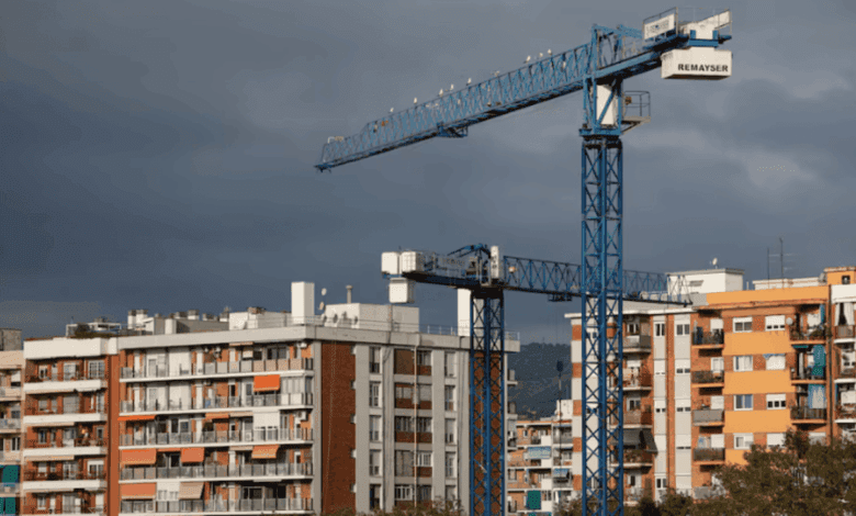 Autoridades de Madrid anuncian viviendas accesibles en Idealista por falta de inquilinos