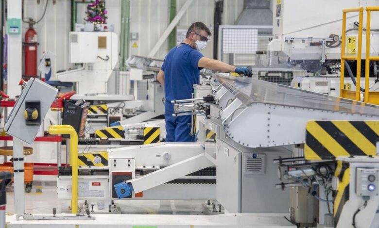 Andalusia’s Aerospace Sector Soars: Surging Investments and Political Disputes