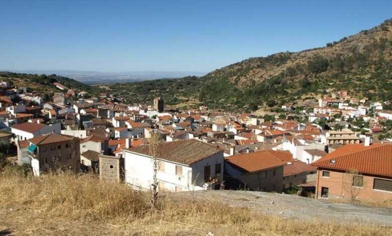 The Perfect Autumn Getaway in Toledo: Chestnuts and Scenic Hikes