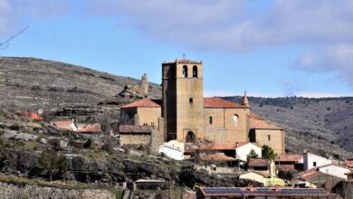 Деревня в Риохе где следы динозавров ведут в средневековый город