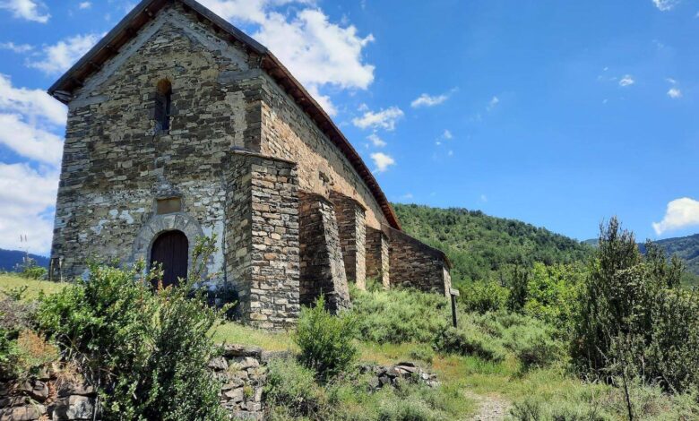 Descubre la ruta de senderismo perfecta en Aragón, en el valle de Hecho