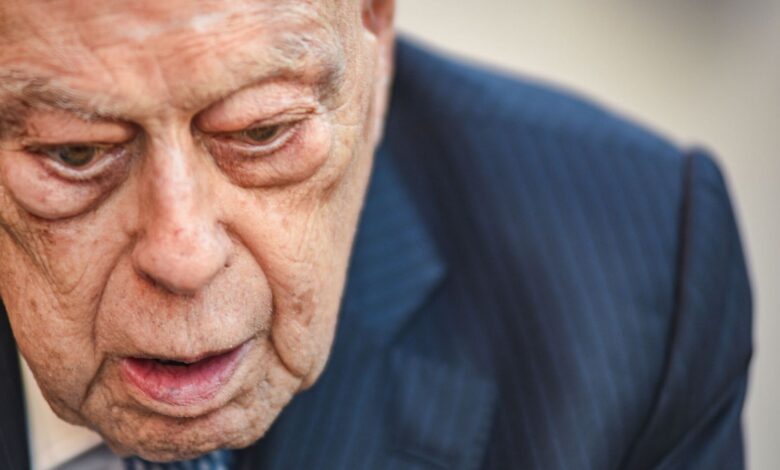 Former Catalonia Leader Jordi Pujol Hospitalized with Pneumonia Ahead of Trial