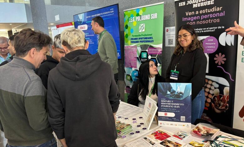 Job Fair in Seville Offers Opportunities for Youth from Spain’s Poorest District