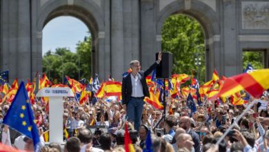 Feijóo призывает сторонников PP выйти на улицы против коррупции в PSOE без участия Vox