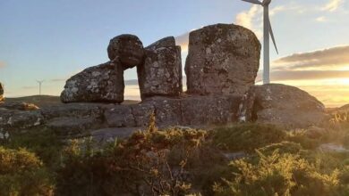 Древний кельтский портал в Галисии которому уже 3000 лет