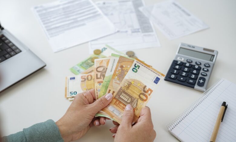 Government Bond Yields Are Falling—But You Can Still Earn 25% More