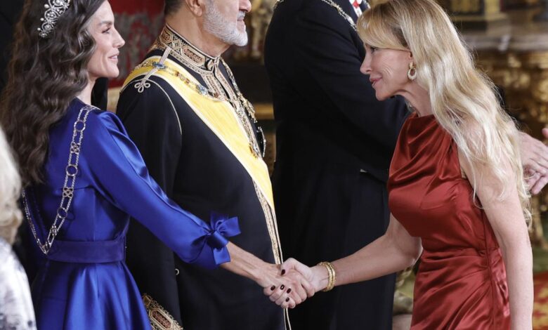 Guest in Striking Outfit Outshines Queen Letizia at Dinner with the Sultan of Oman