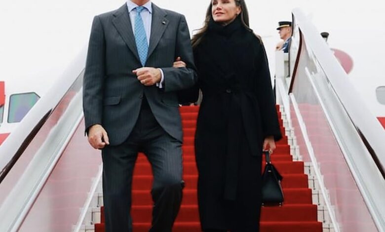 Spanish Royal State Visit to China Starts With a Floral Protocol Gaffe