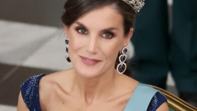 Королева Летисия одолжила свою главную тиару для выставки в честь Виктории Евгении
