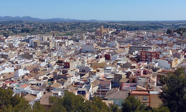 Where to Live in Llíria: Best Neighborhoods, Prices, and Advantages of Living Near Valencia