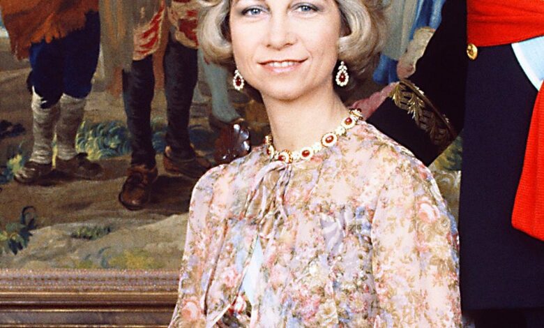 Queen Sofía to Become Fifth Woman in History Awarded the Order of the Golden Fleece