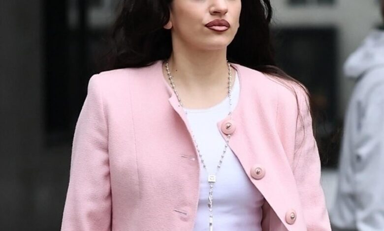 Росалия призналась в хроническом заболевании и объяснила почему отказывается от лечения