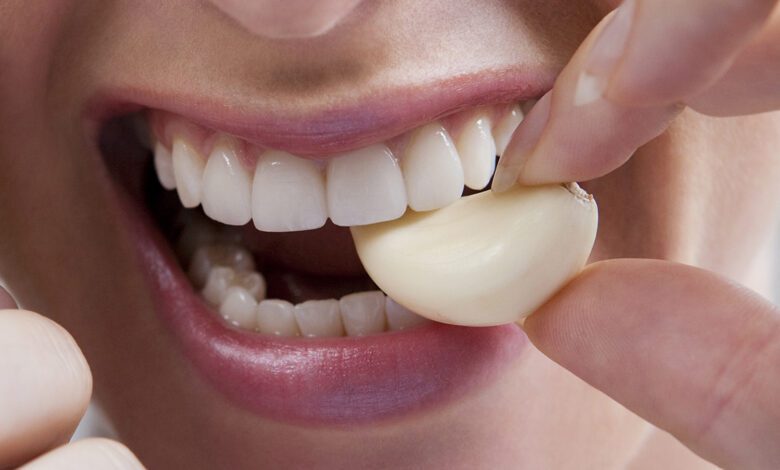 Ученые нашли неожиданную альтернативу привычным ополаскивателям для полости рта