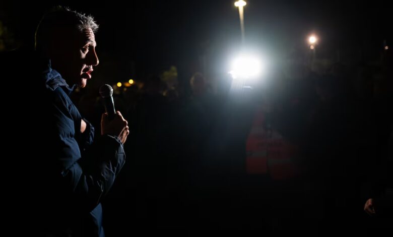 Жёсткая политика мэра Бадалоны по мигрантам получила поддержку руководства PP