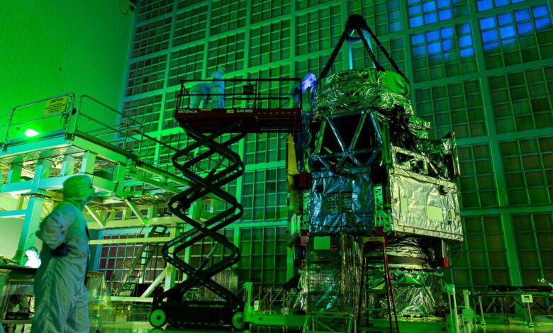 NASA Engineers Perform Final Inspection of Roman Telescope Mirror Ahead of Launch