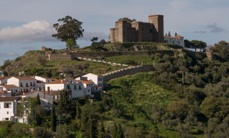 Где в Уэльве купить дом дешевле всего в 2025 году