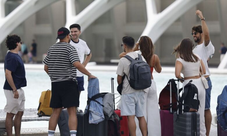 Valencia Authorities Launch New Tourism Strategy and Trade Regulation Reform