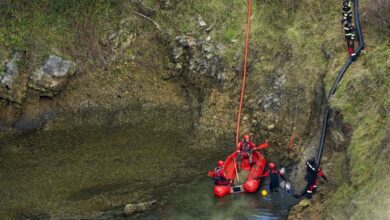 В Астурии продолжается дренаж водоема в поисках матери и ребенка