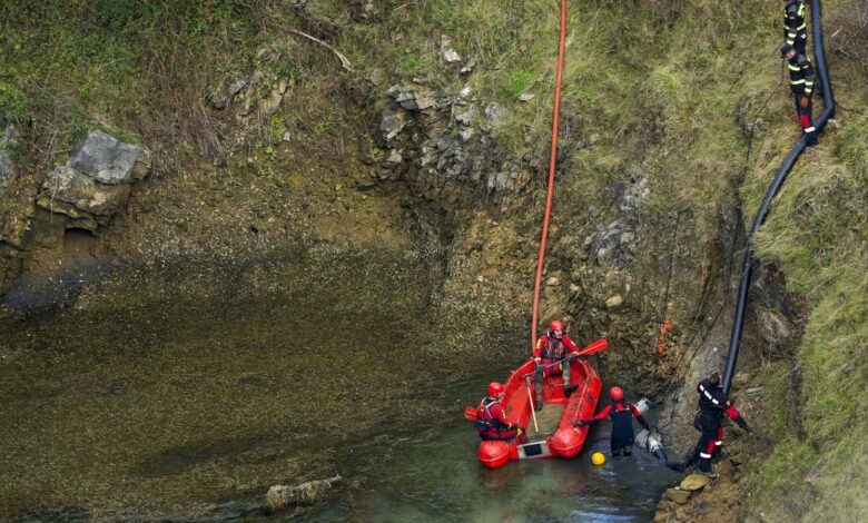 Reservoir Drainage Continues in Asturias in Search for Mother and Child Missing Since 1987